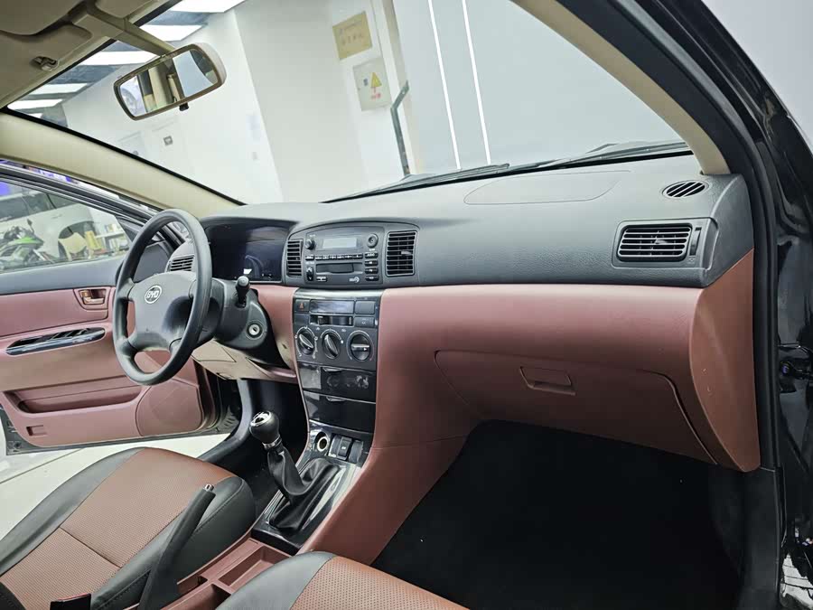 BYD F3 2016 immagine di auto #9