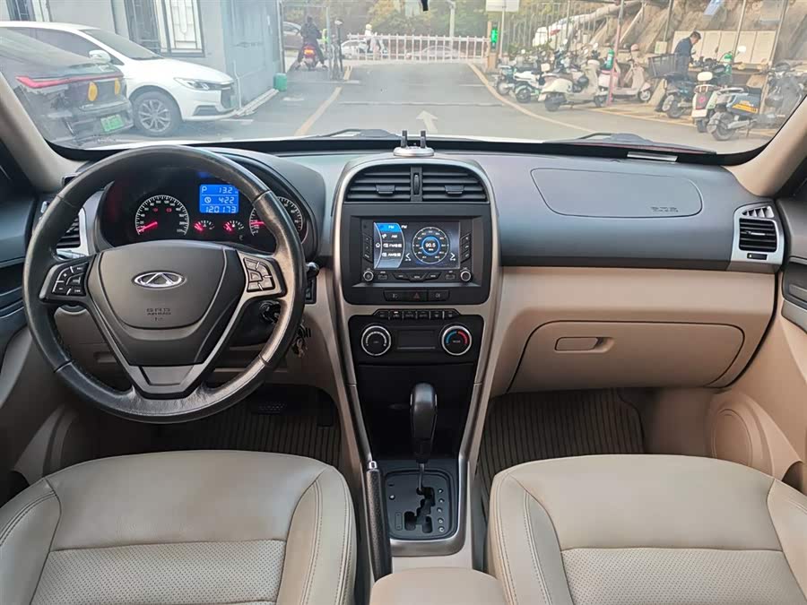 Chery Tiggo 3 2014 car image #9