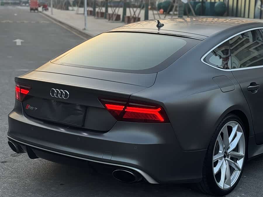 Audi RS 7 2019 car image #9