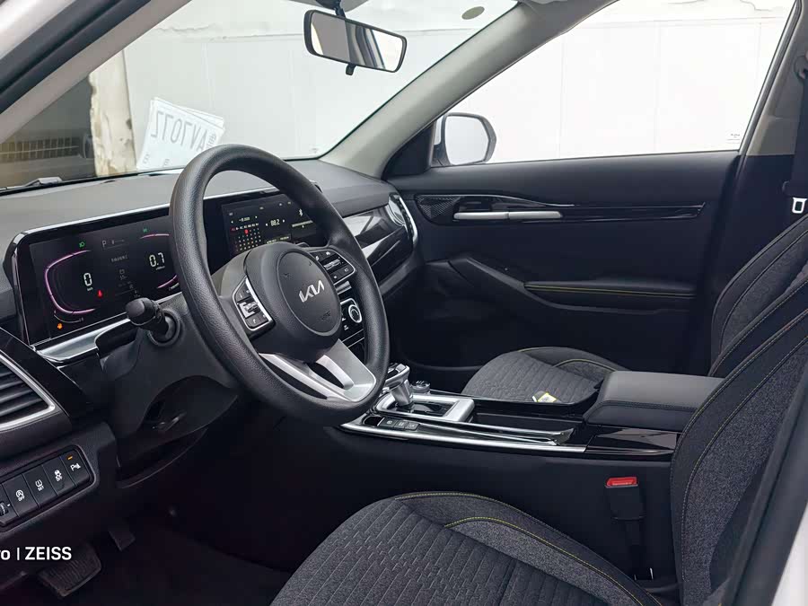 起亚 赛图斯 2025 汽车图片 #9