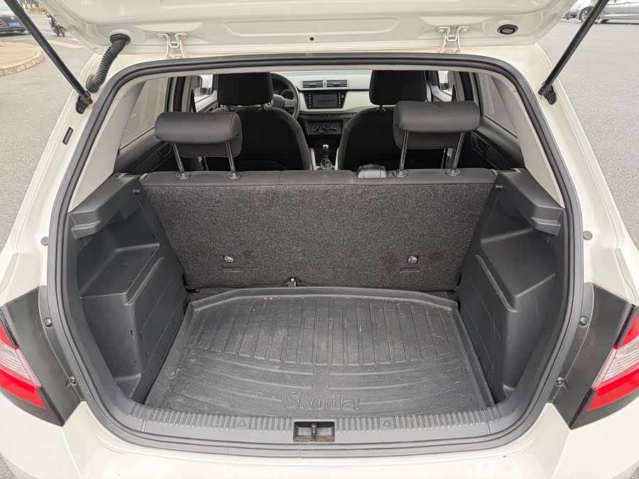 Skoda Fabia 2017 صورة سيارة #9