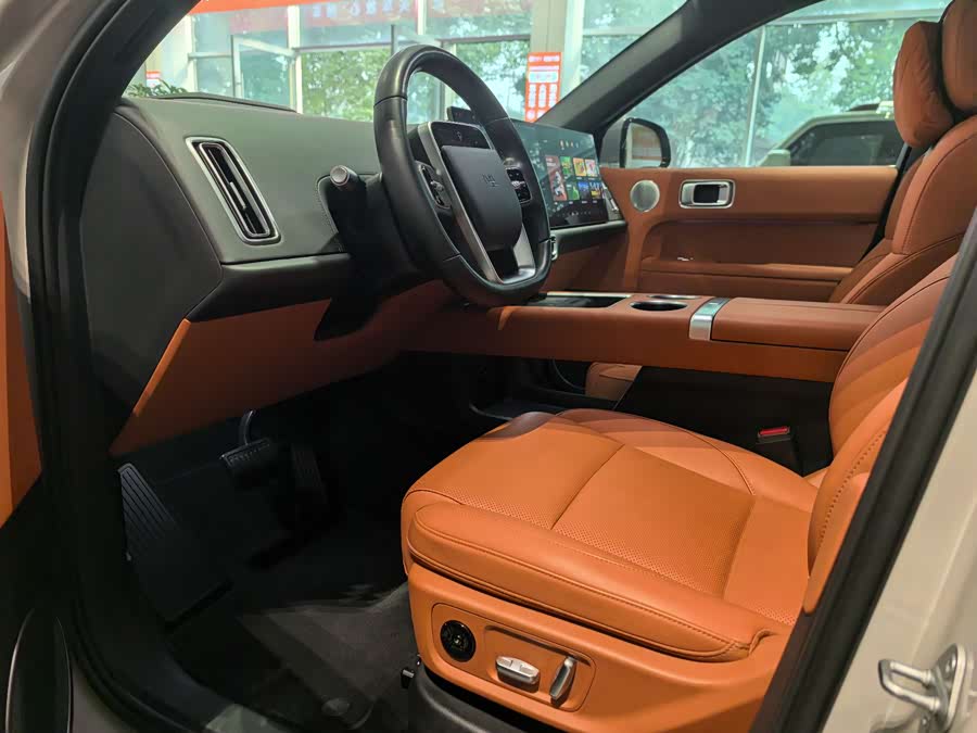 Li L6 2024 imagen de coche #9