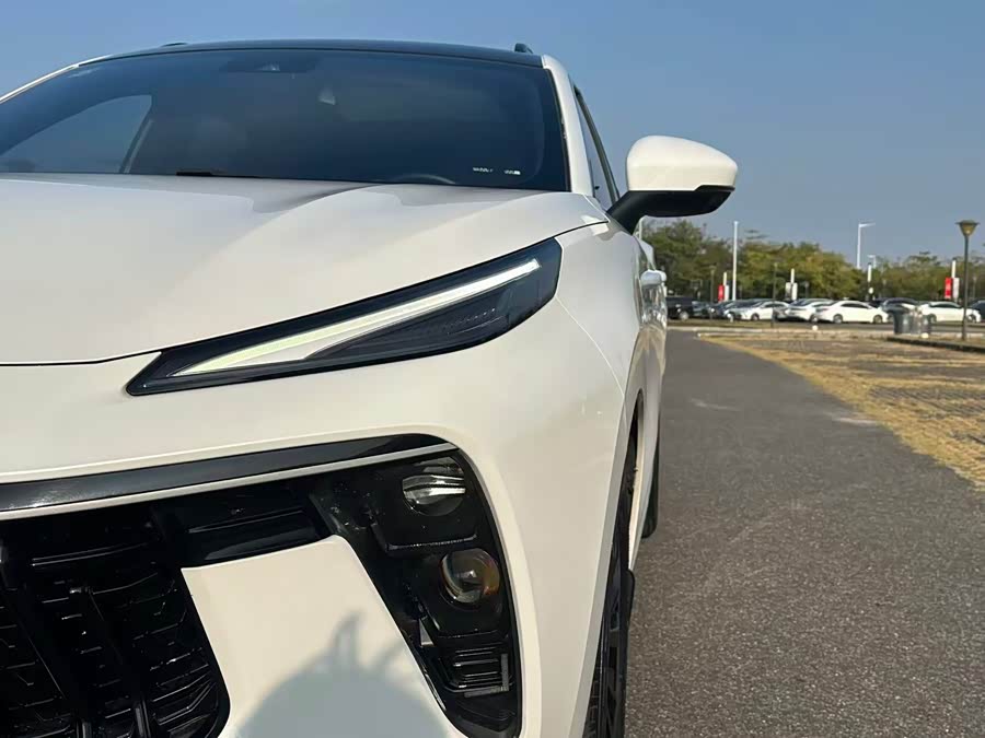 Forthing T5 EVO 2023 car image #9