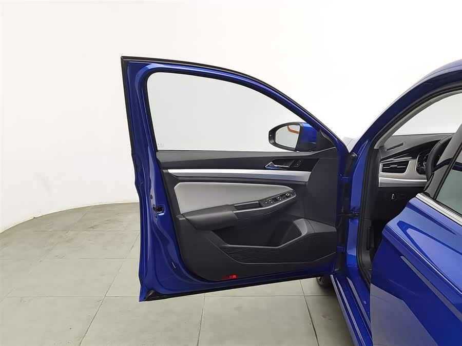 Volkswagen Bora 2022 car image #9
