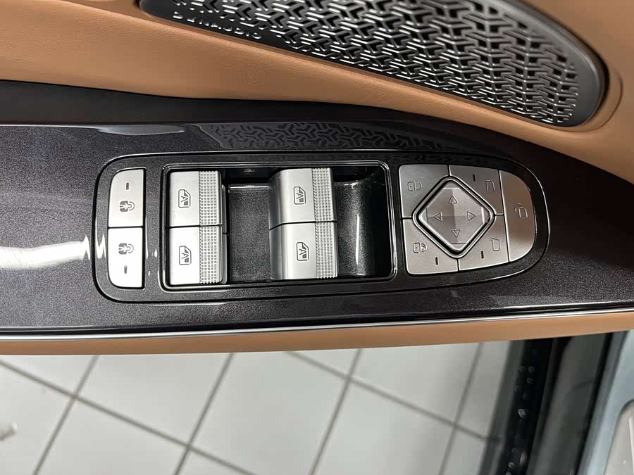 BYD HanL 2025 #9 BYD HanL 2025 صورة سيارة #9