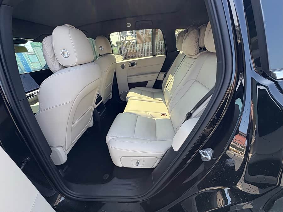 Li L6 2024 image de voiture #9