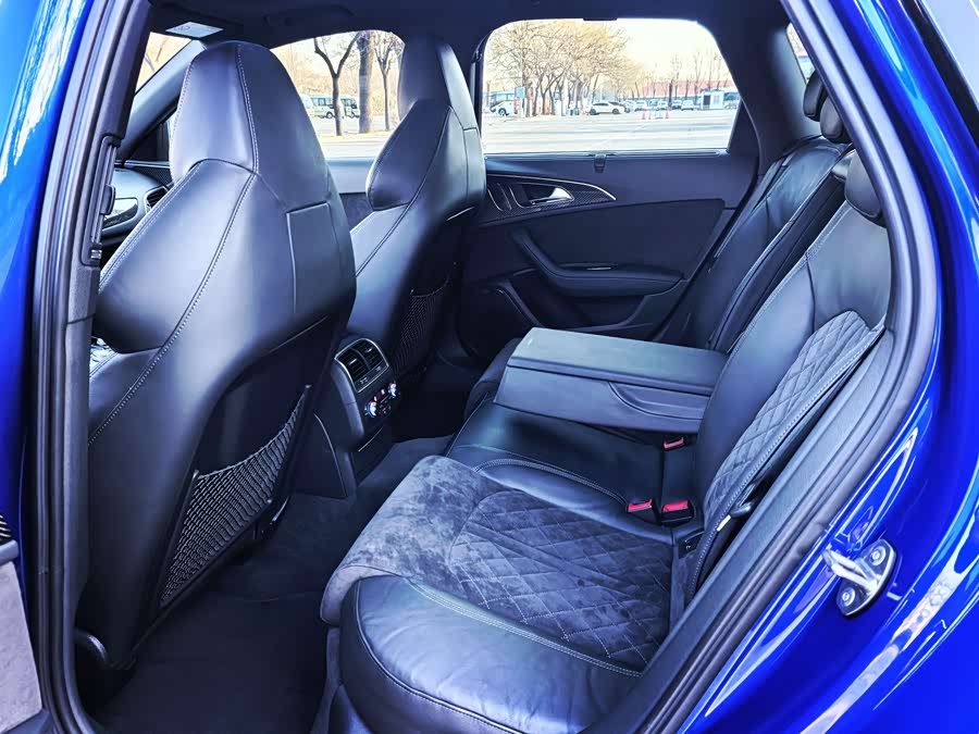 Audi RS 6 2016 صورة سيارة #9