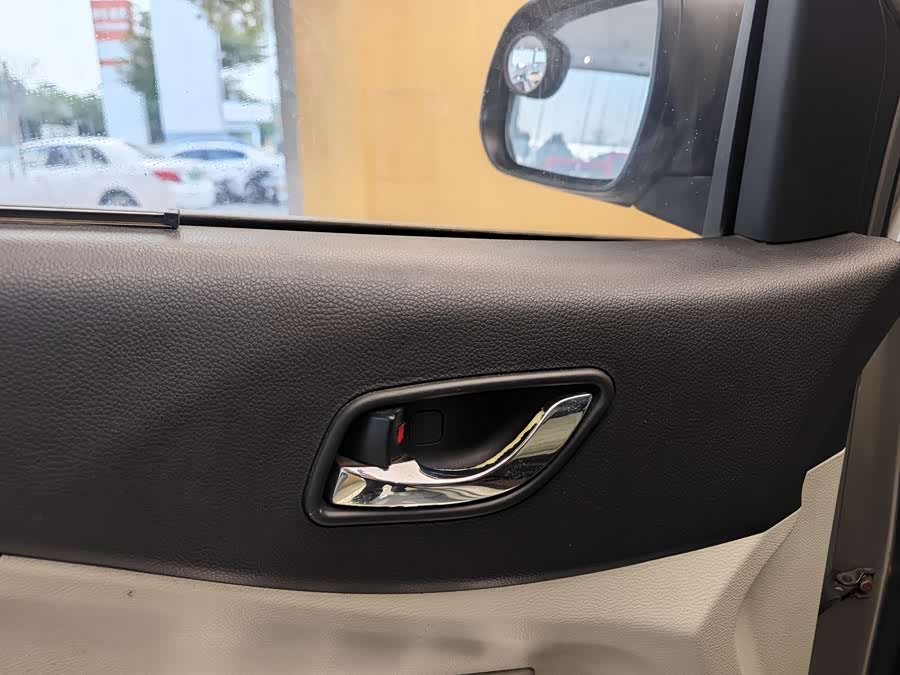 Forthing S500 2016 car image #9