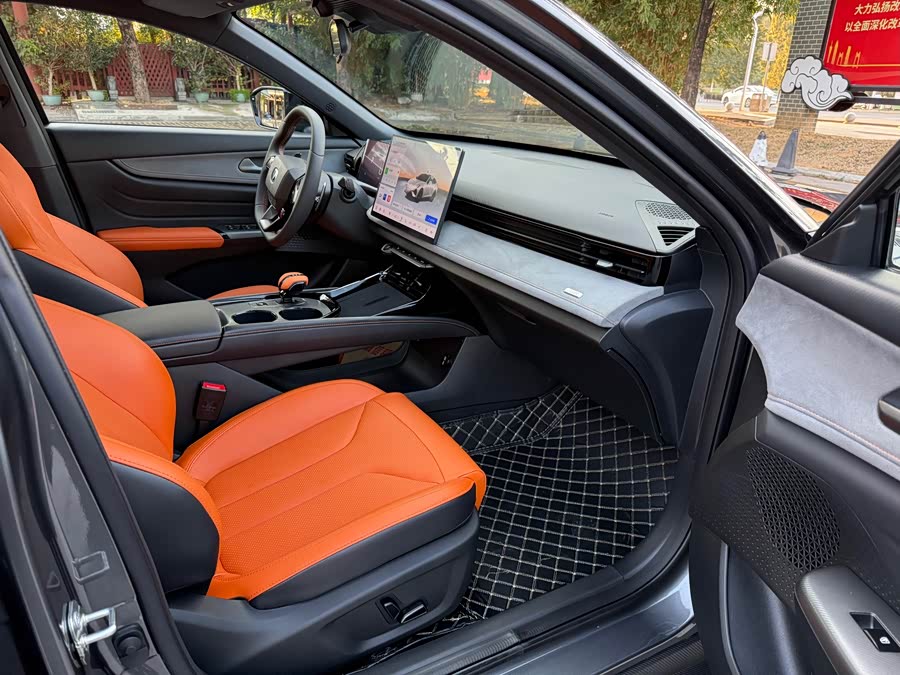 Changan UNI-V 2025 #9 Changan UNI-V 2025 immagine di auto #9