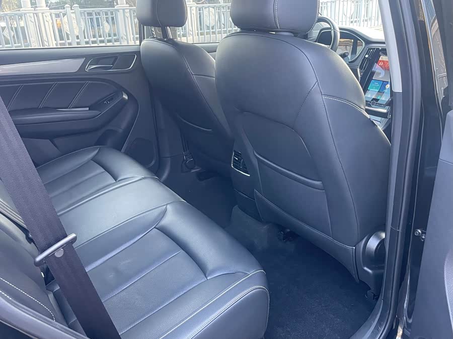 Roewe RX5 2017 изображение автомобиля #9