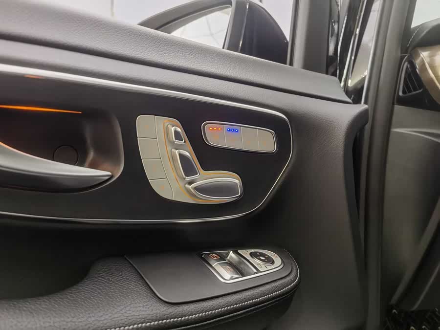 Mercedes-Benz V Class 2024 car image #9