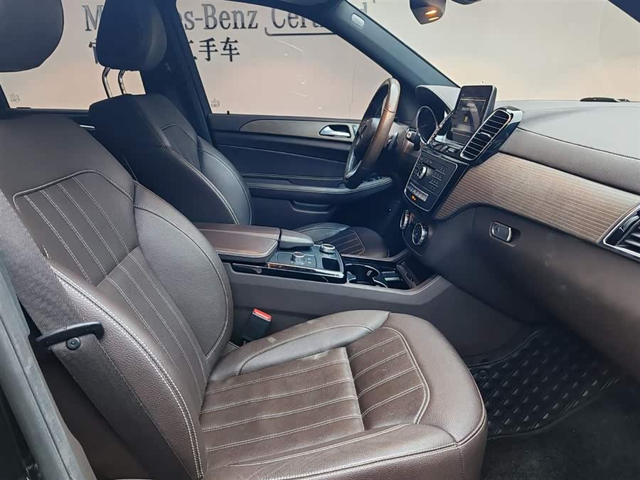 Mercedes-Benz GLE Class 2018 #9 Mercedes-Benz GLE Class 2018 car image #9