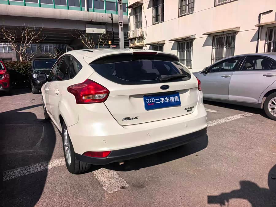 Ford Focus 2016 car image #9