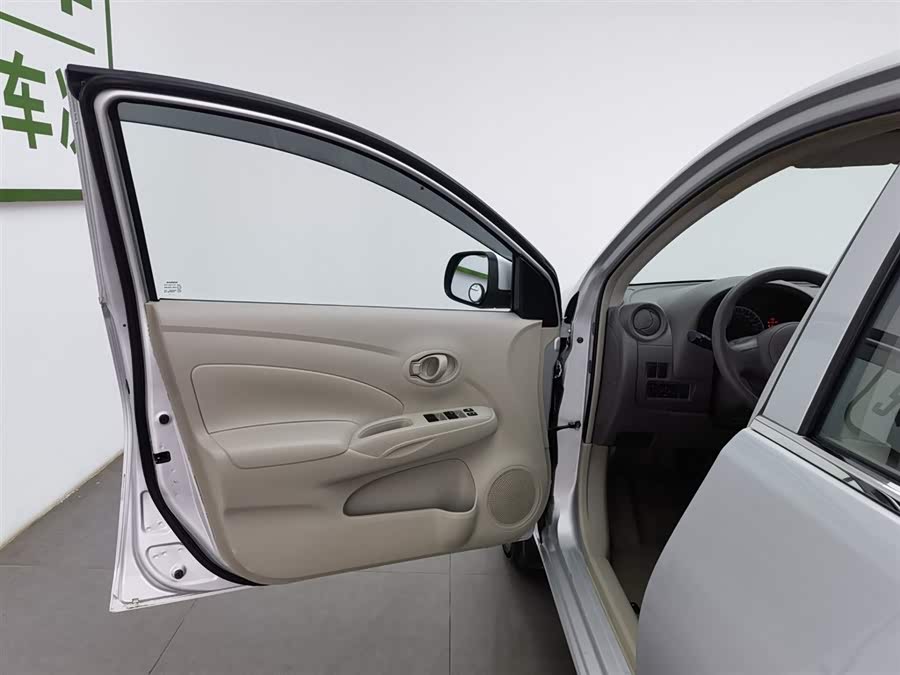 日产 阳光 2013 汽车图片 #9