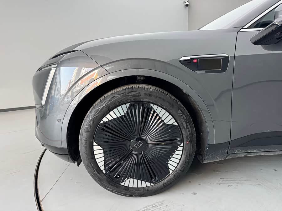 Avatr 11 2023 #9 Avatr 11 2023 car image #9