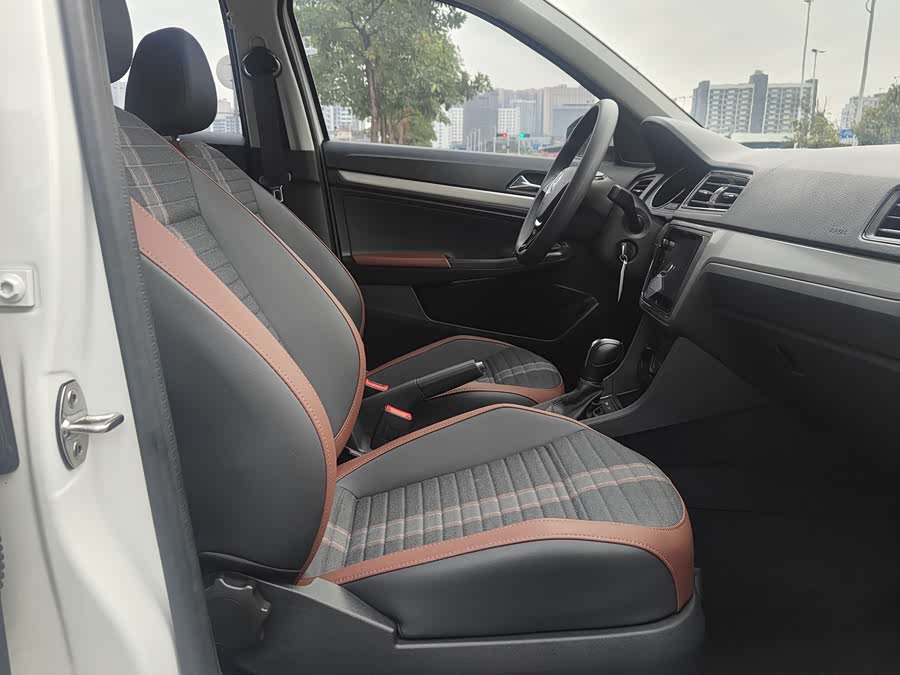Volkswagen Lavida 2020 car image #9