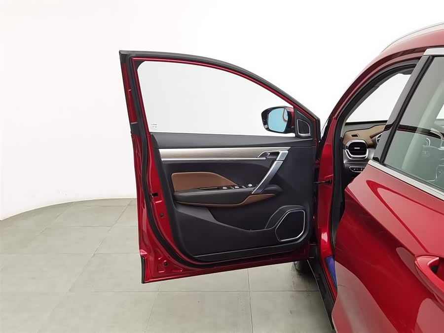 GEELY Coolray 2019 car image #9