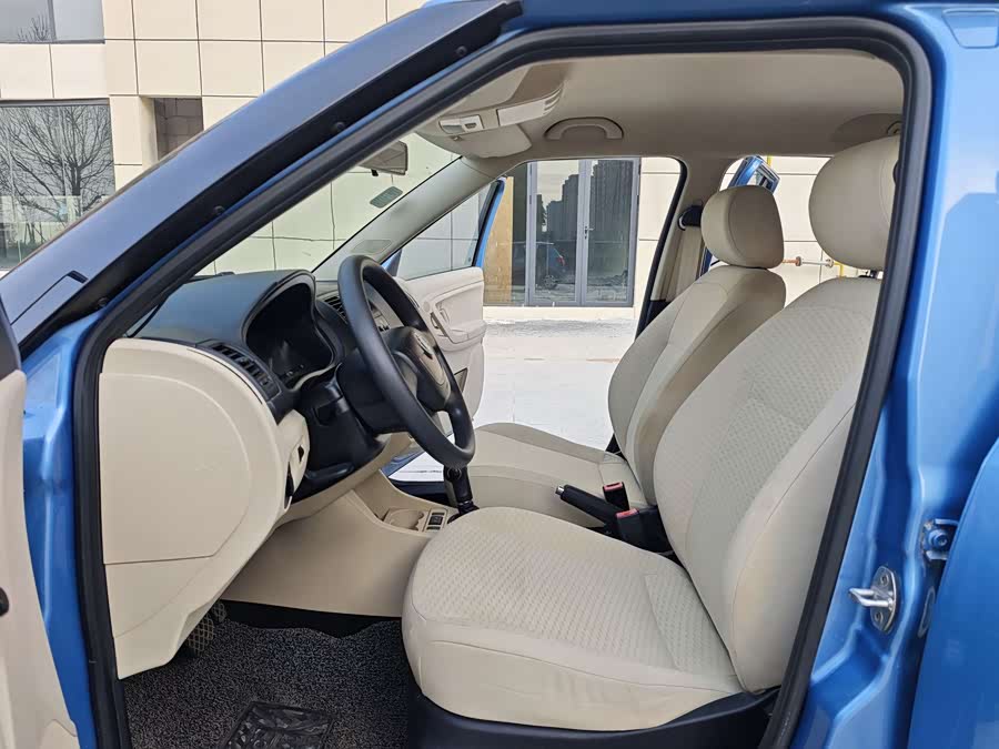 Skoda Fabia 2013 image de voiture #9