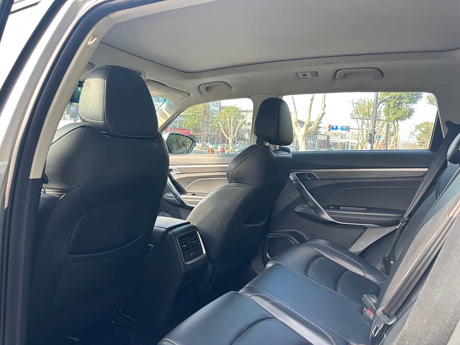 GEELY Boyue 2020 #9 GEELY Boyue 2020 immagine di auto #9