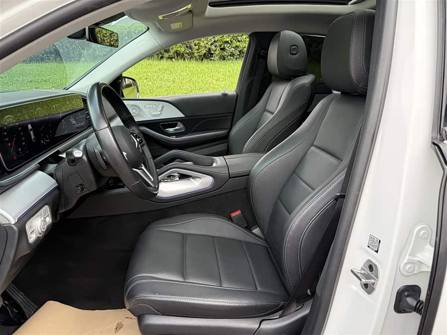 Mercedes-Benz GLE Coupe car image #9