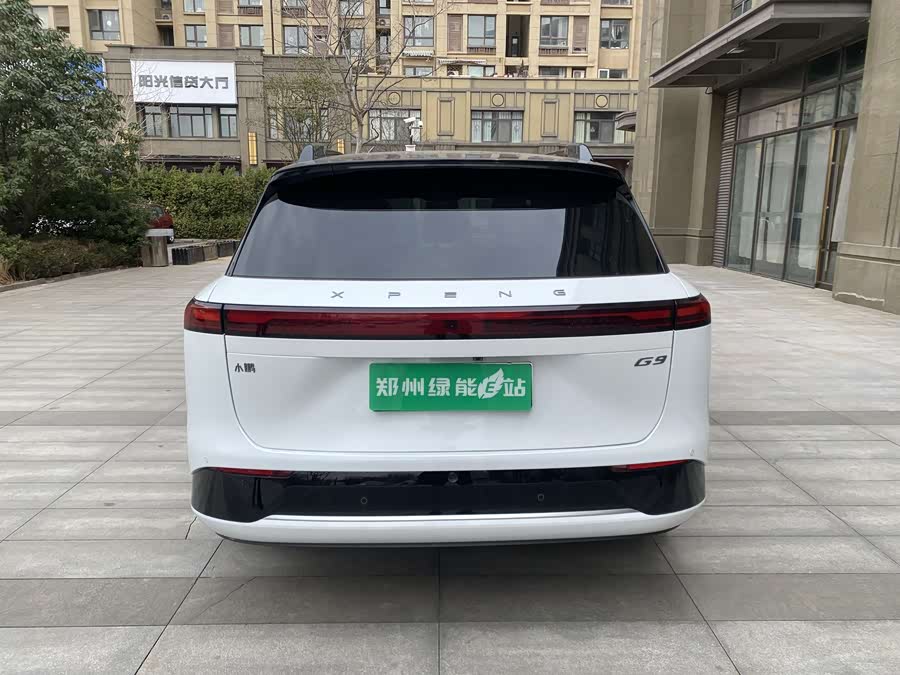 Xpeng G9 2025 car image #9