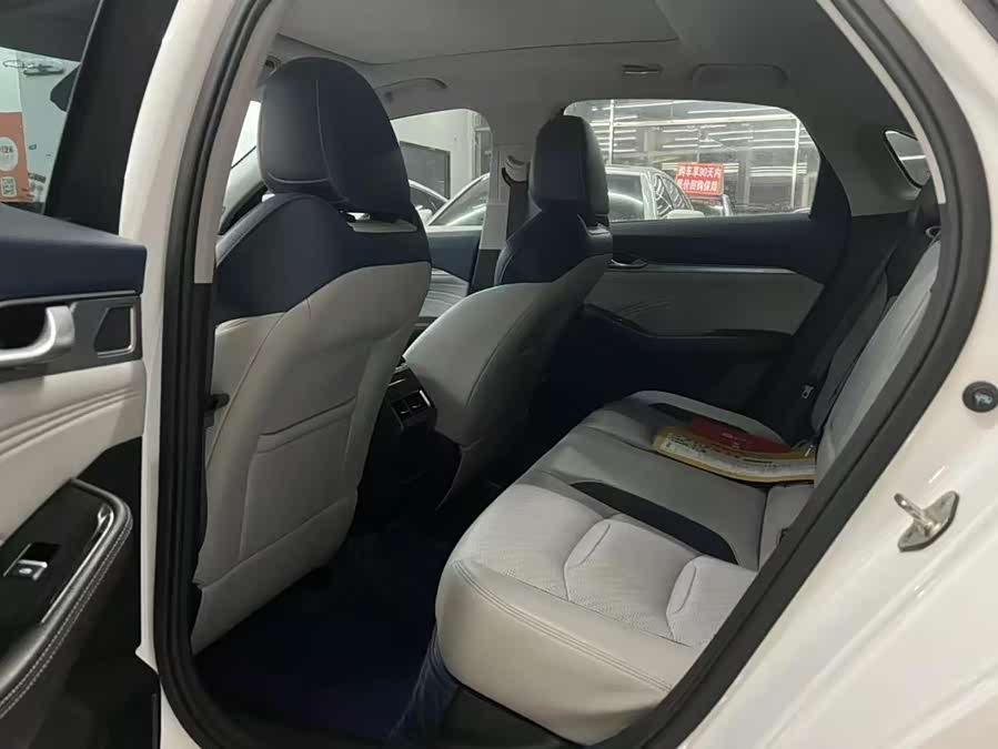 GEELY Preface 2020 #9 GEELY Preface 2020 car image #9