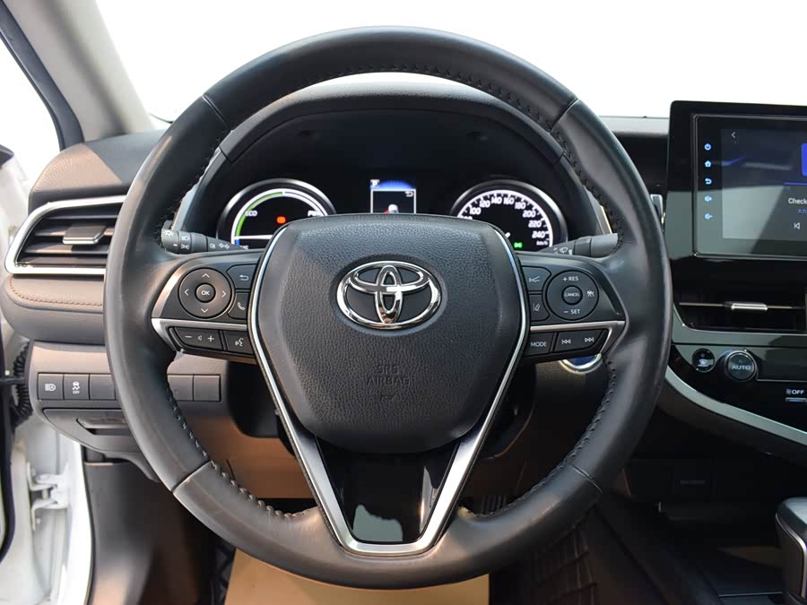 Toyota Camry 2021 immagine di auto #9