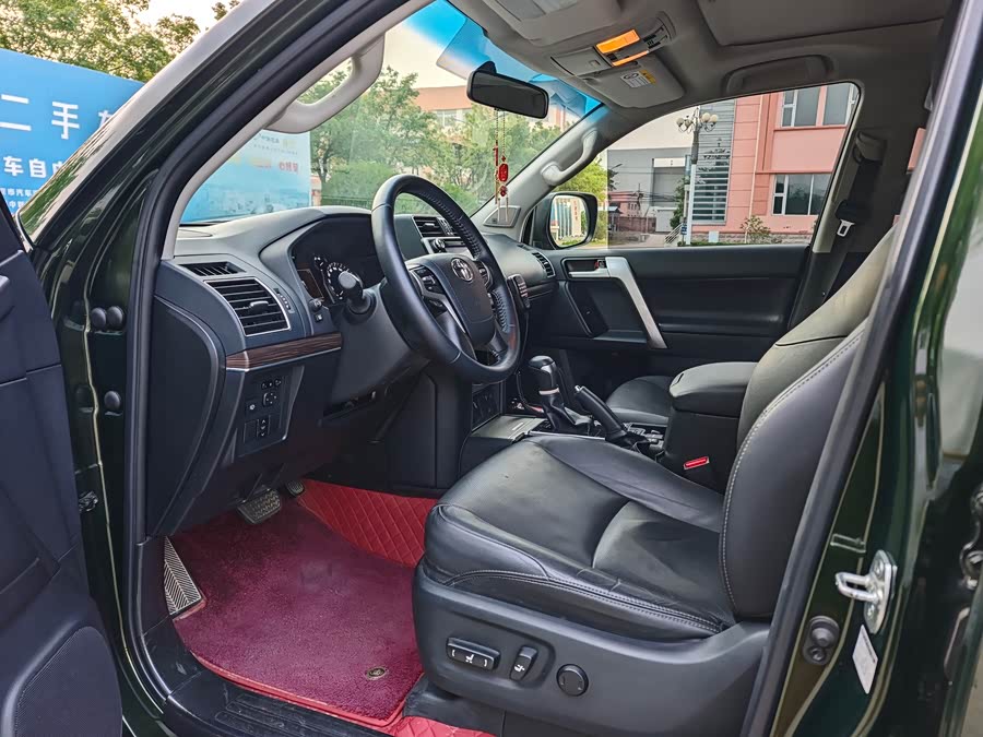 Toyota Land Cruiser Prado 2018 car image #9