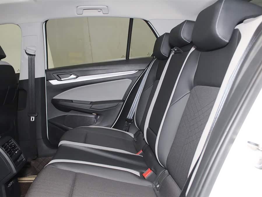 Volkswagen Golf 2024 #9 Volkswagen Golf 2024 car image #9