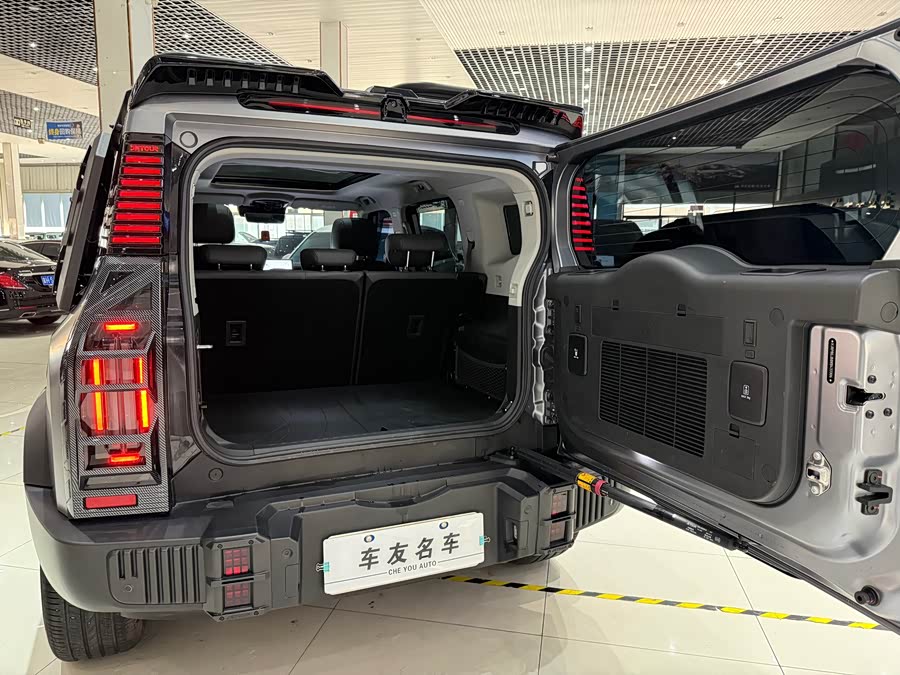 Jetour Traveller 2024 car image #9