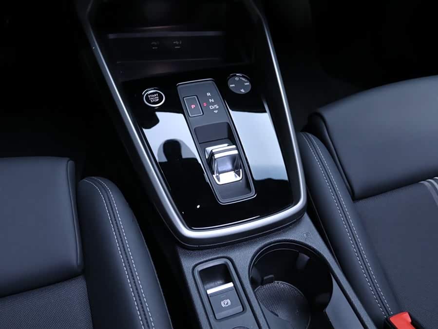Audi A3 2024 car image #9