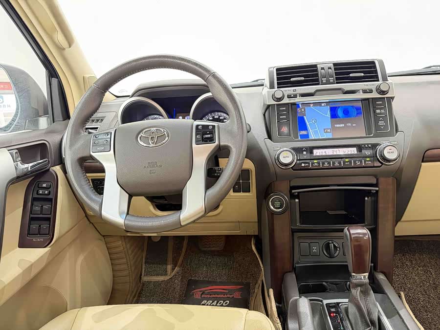 Toyota Land Cruiser Prado 2017 immagine di auto #9