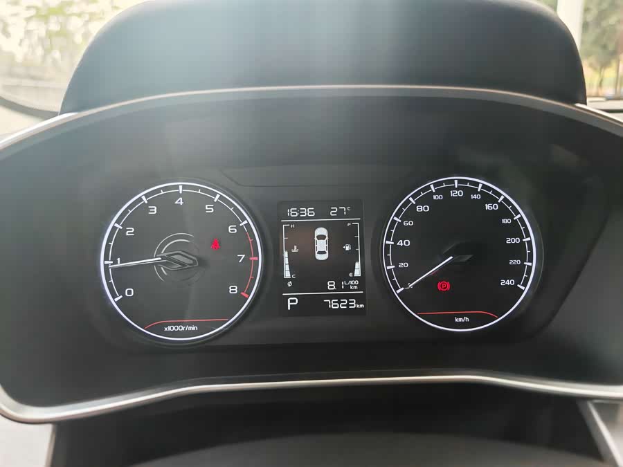 GEELY Coolray 2025 #9 GEELY Coolray 2025 car image #9