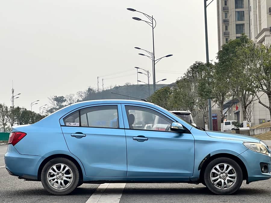 Changan Alsvin V3 2014 car image #9