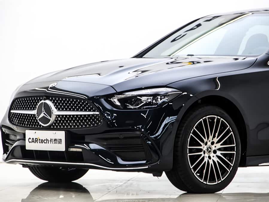 Mercedes-Benz C Class 2025 car image #9