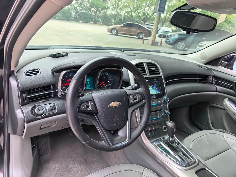 Chevrolet Malibu 2015 car image #9