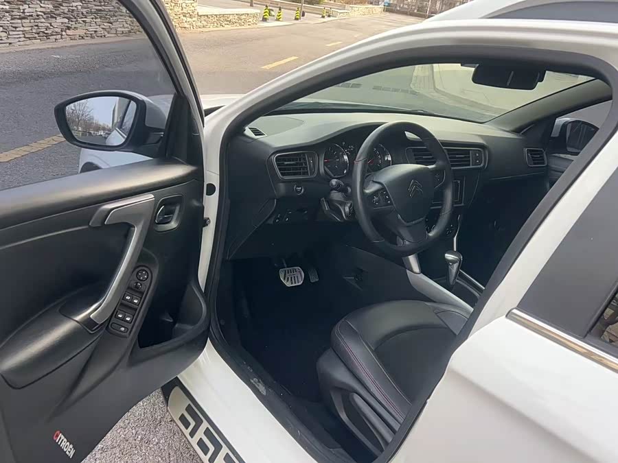 Citroen C3-XR 2015 #9 Citroen C3-XR 2015 car image #9