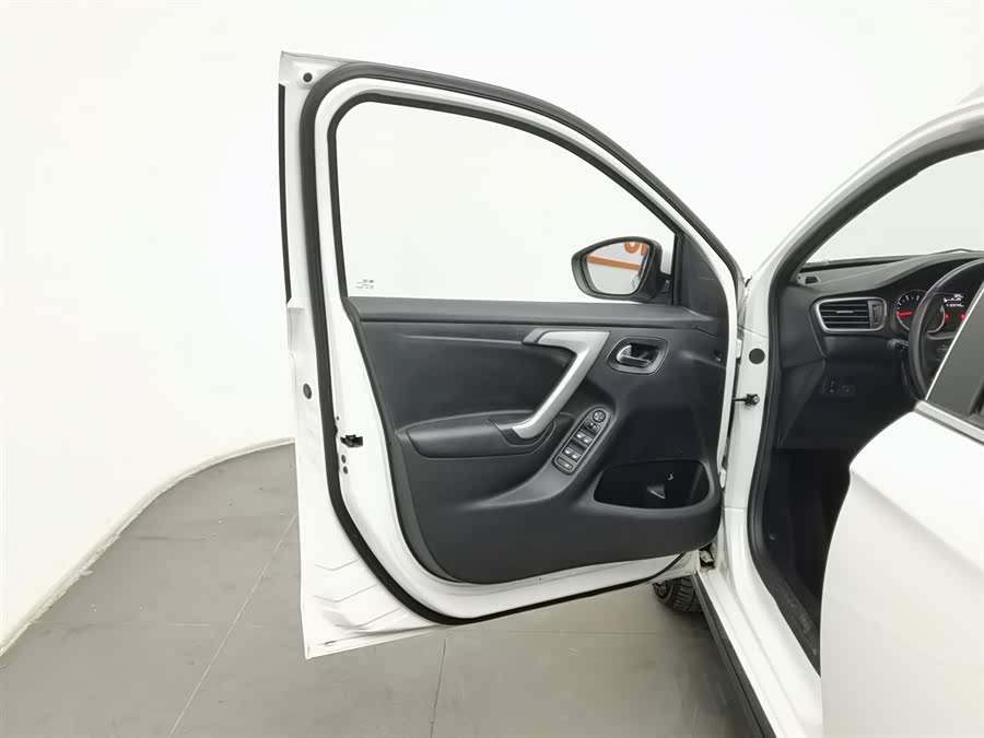 Citroen C3-XR 2015 car image #9