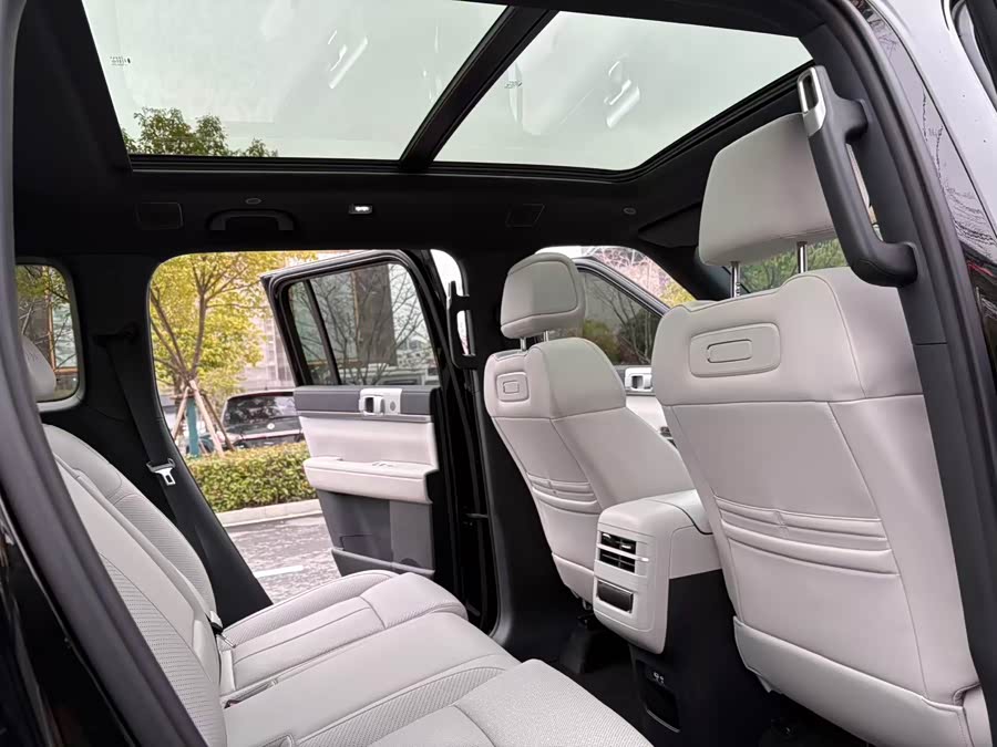 FangChengBao Tiger 7 2025 car image #9