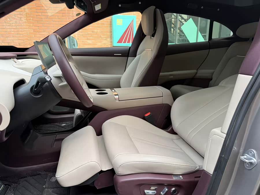 MI YU7 2025 car image #9