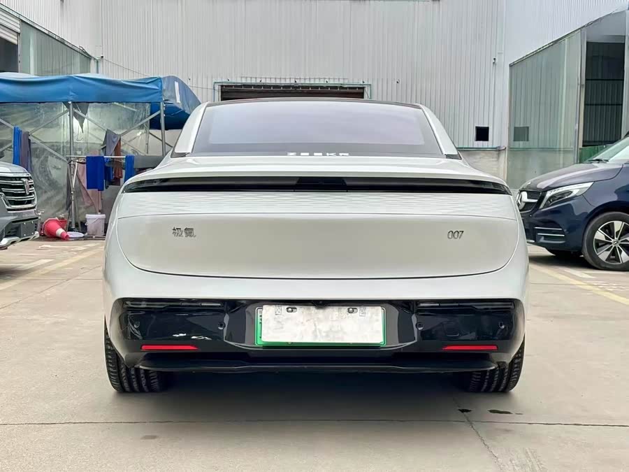 极氪 极氪007 2024 汽车图片 #9