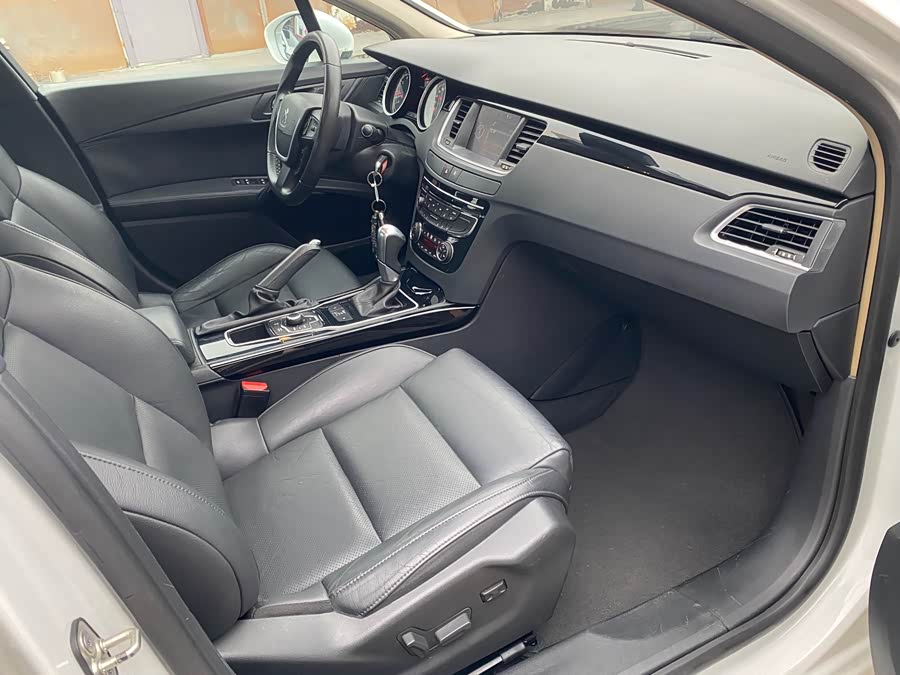 标致 标致508 2011 汽车图片 #9