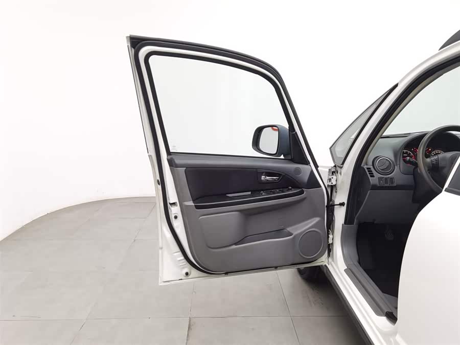 铃木 天语 SX4 2012 汽车图片 #9