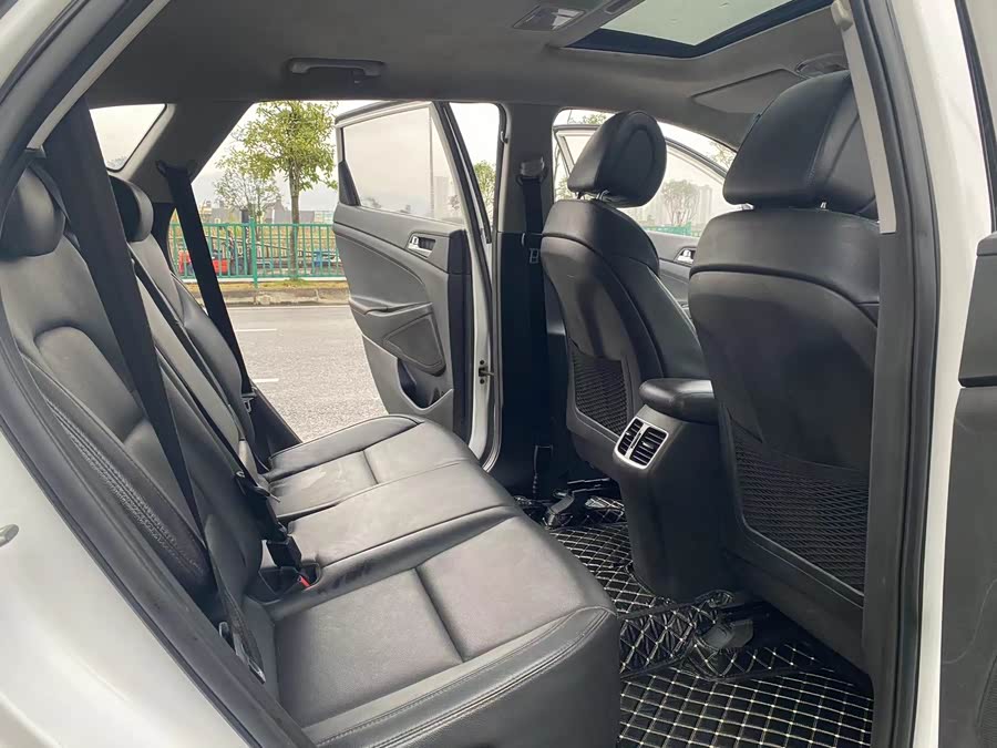 Hyundai Tucson 2015 #9 Hyundai Tucson 2015 car image #9