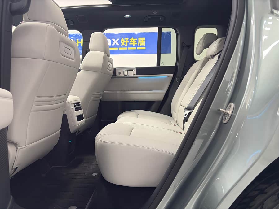 FangChengBao Tiger 7 2025 car image #9