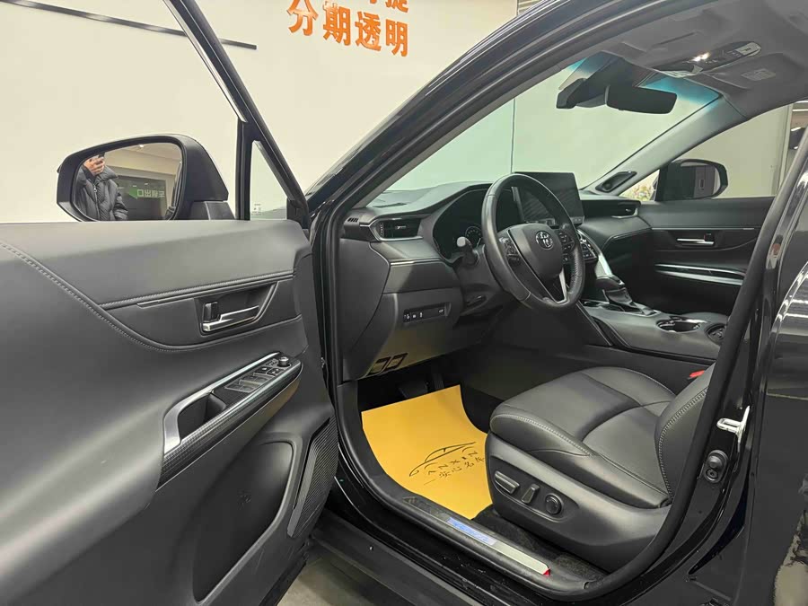 Toyota Venza 2023 car image #9