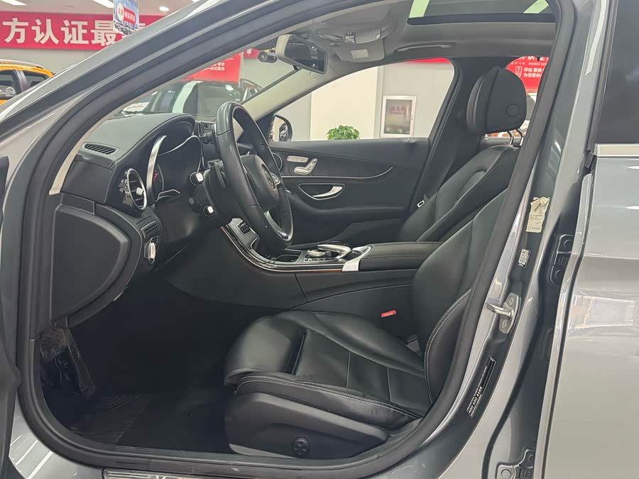 Mercedes-Benz C Class 2017 car image #9