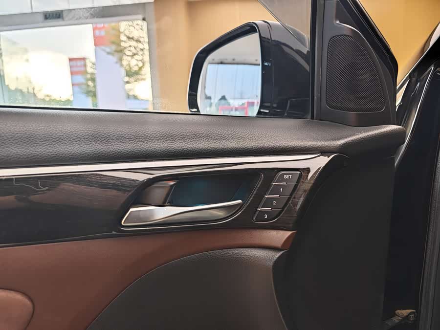 GAC Trumpchi GS8 2017 car image #9