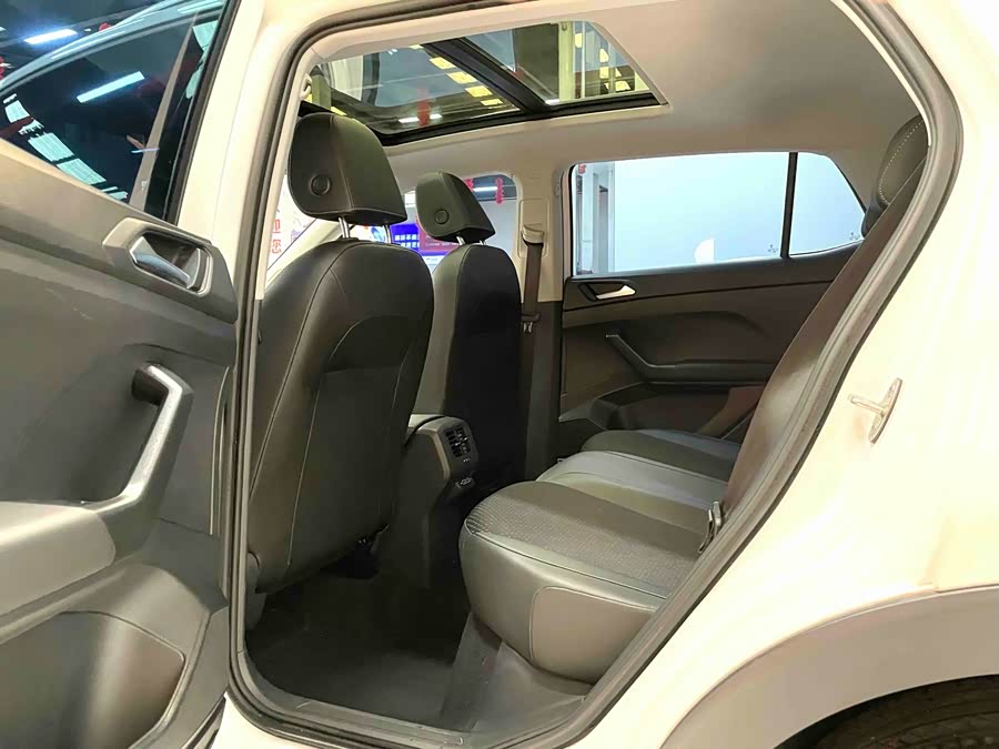 Volkswagen Tacqua 2023 car image #9