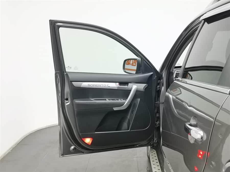 起亚 索兰托 2011 汽车图片 #9